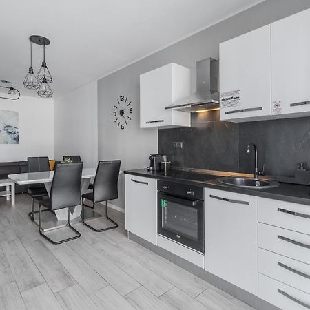 Ceyrat Flat Apartment Oradea Ngoại thất bức ảnh
